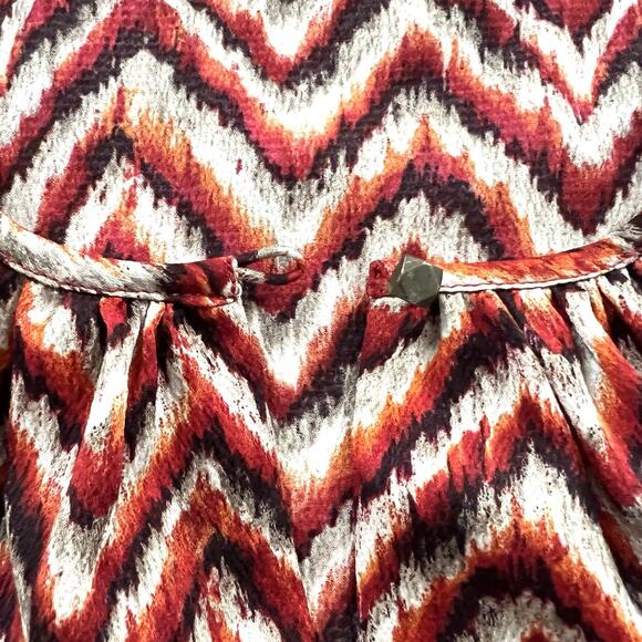 Chico’s Black Label Red Orange Black Zig Zag Print Keyhole Sleeveless Shirt 1 M - Picture 5 of 9